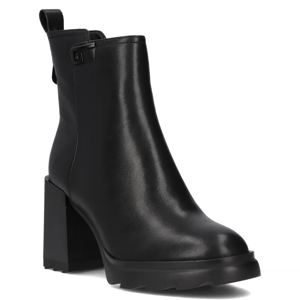 Leather ankle boots Filippo DBT6584/24 BK black