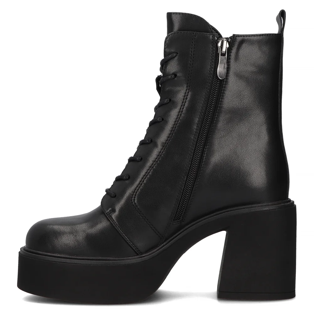 Leather ankle boots DBT6581/24 BK black