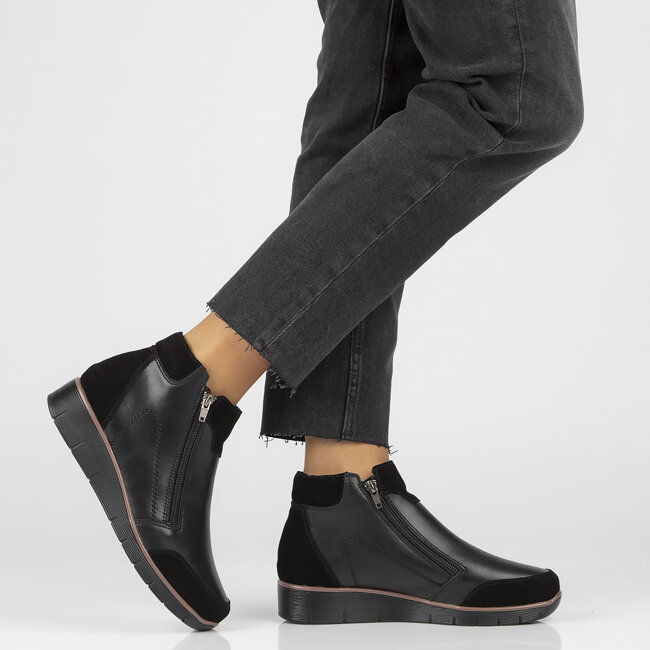 Leather ankle boots Filippo DBT3950/23 BK black