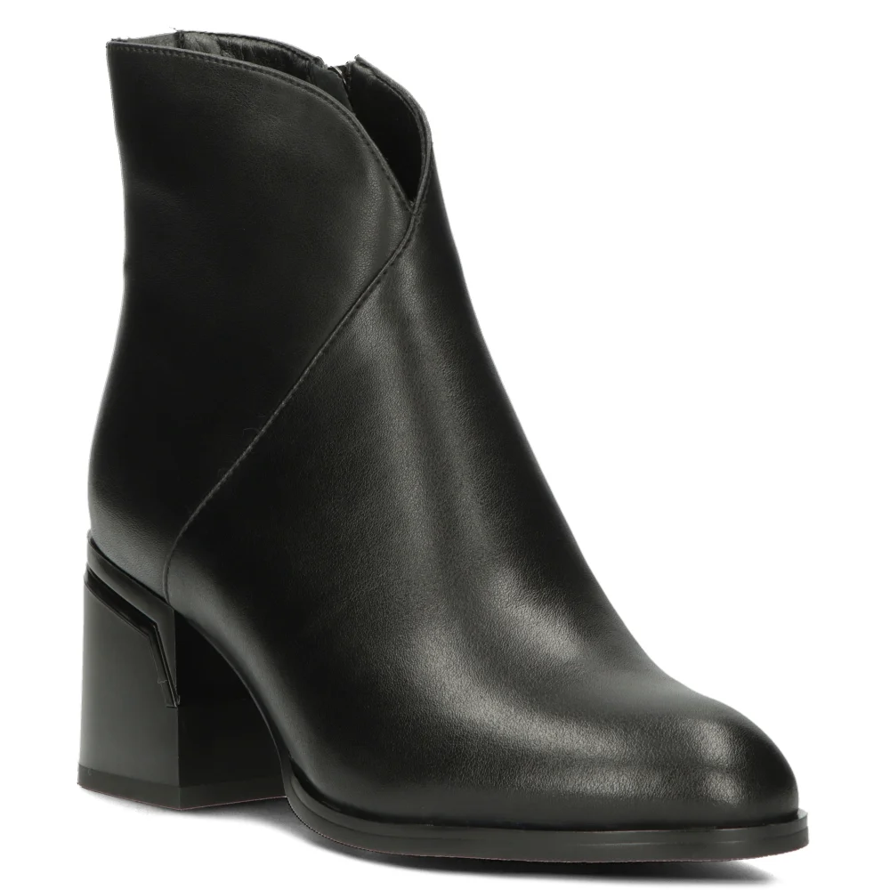 Leather ankle boots Filippo DBT6004/23 BK black