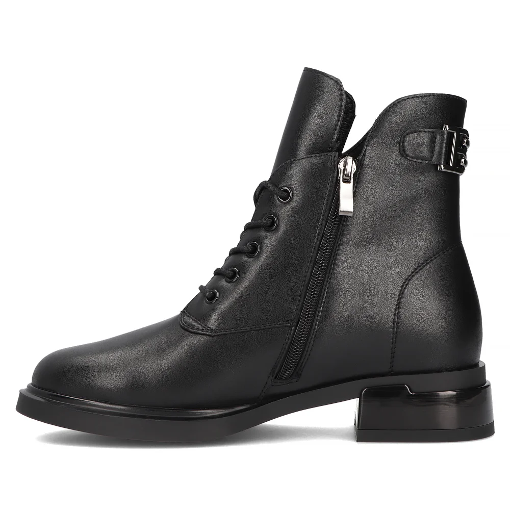 Leather ankle boots Filippo DBT6413/24 BK black