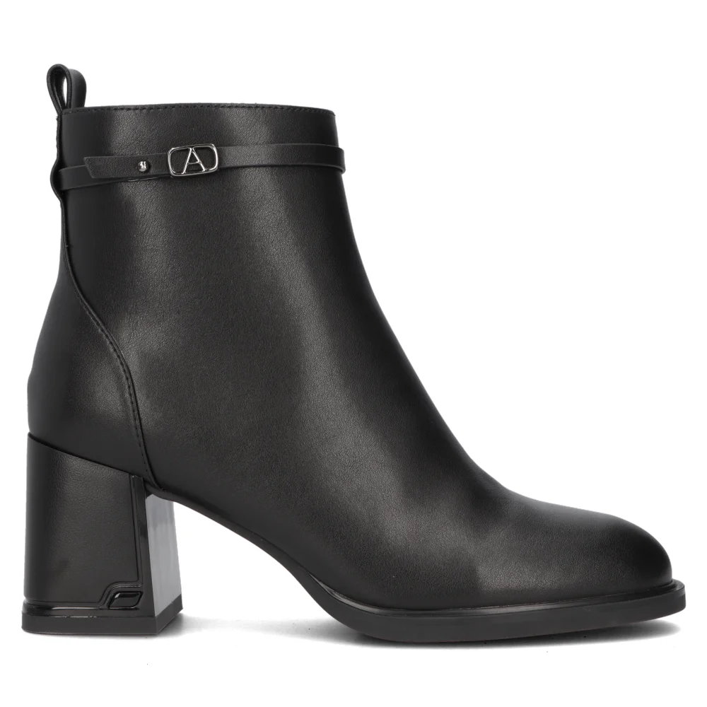 Leather ankle boots Filippo DBT6544/24 BK black