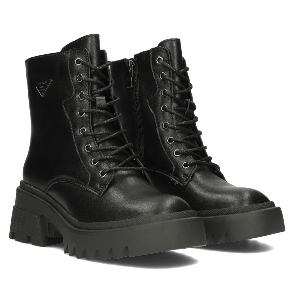 Leather boots Filippo DBT4757/23 BK black