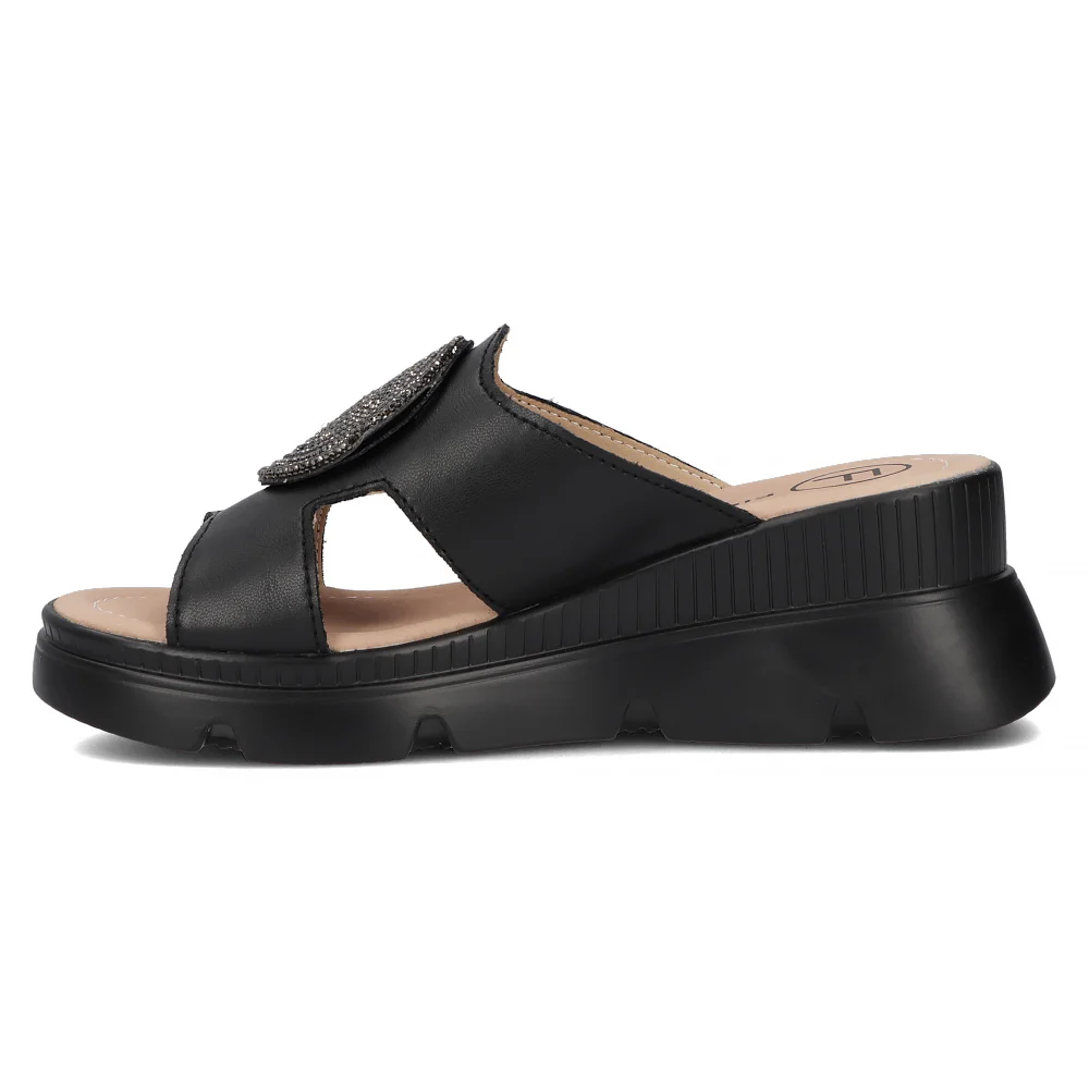 Leather flip-flops Filippo DK6050/24 BK black