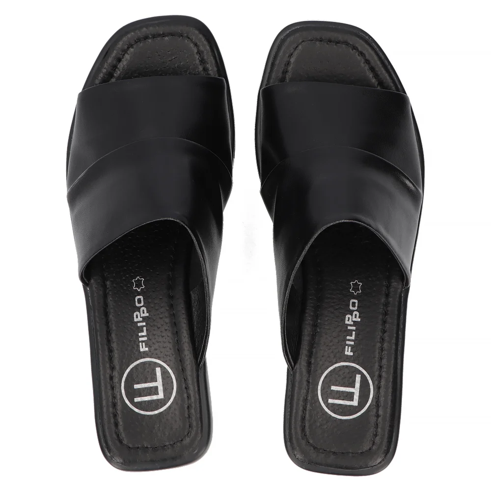 Leather flip-flops Filippo DK6147/24 BK black