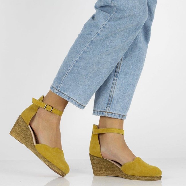 Leather sandals Filippo DS1394/20 YL yellow