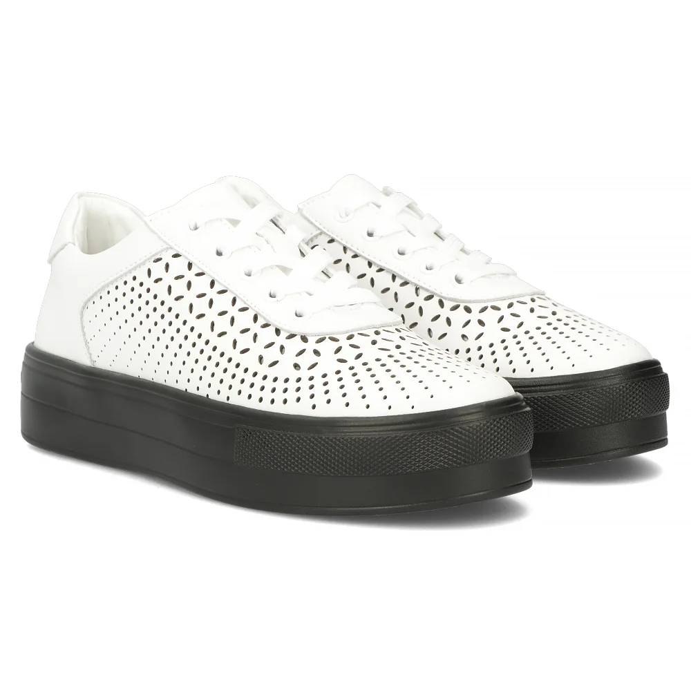 Leather shoes Filippo DP6037/24 WH white