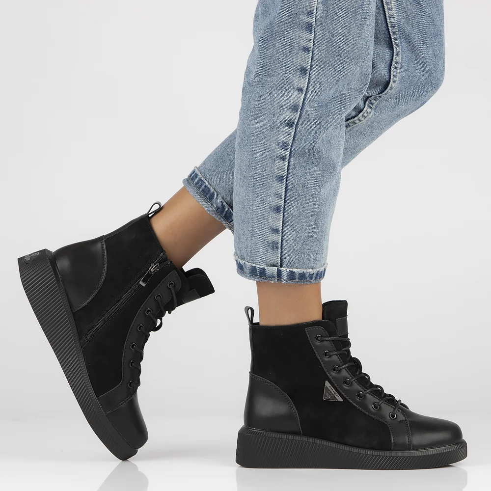 Leather sneakers DBT4776/23 BK black