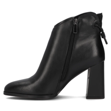 Leather ankle boots Filippo DBT6328/24 BK black