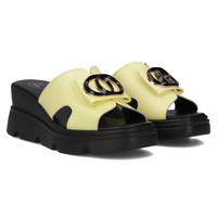 Leather flip-flops Filippo DK6078/24 YL yellow