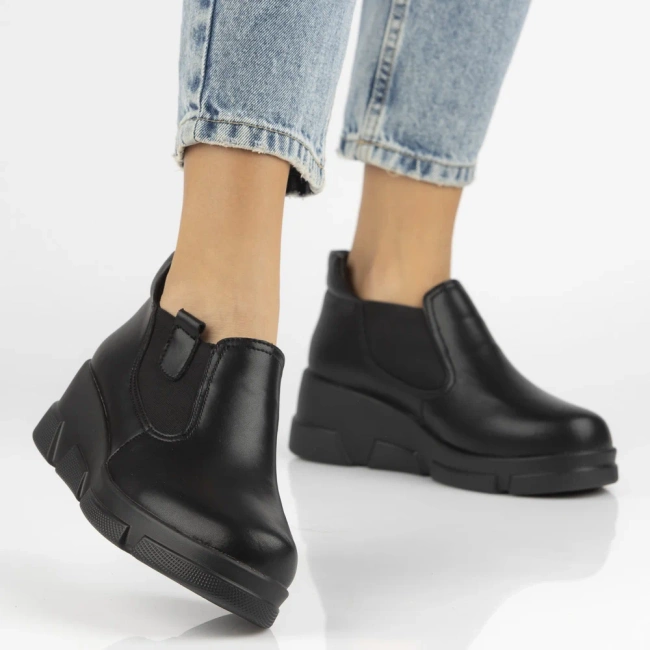 Leather ankle boots Filippo DBT7164/25 BK black