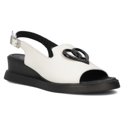 Skórzane sandały na platformie Filippo DS6069/25 WH białe