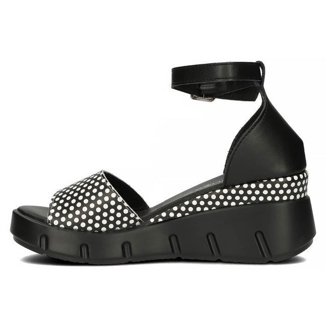 Skórzane sandały na koturnie Filippo DS4455/23 BK KR czarne