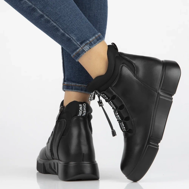 Leather ankle boots Filippo DBT6532/25 BK black