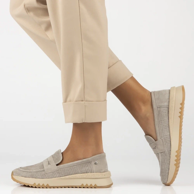 Skórzane półbuty na platformie Filippo DP6748/25 BE beżowe