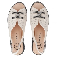 Leather sandals Filippo DS6032/25 BE beige