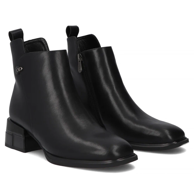 Leather ankle boots Filippo DBT7200/25 BK black