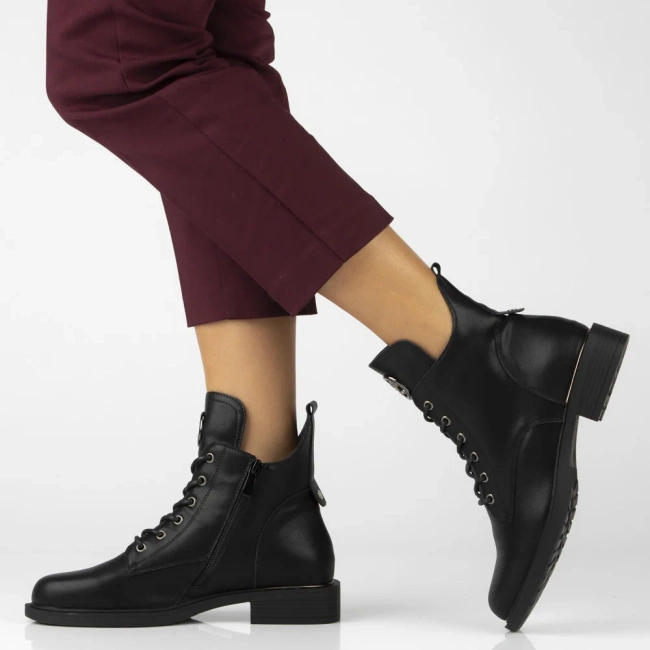 Skórzane trzewiki Filippo DBT7436/25 BK czarne