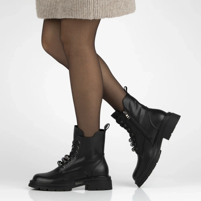 Leather ankle boots Filippo DBT7347/25 BK