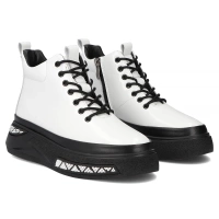 Skórzane botki na platformie Filippo DBT7276/25 WH  białe