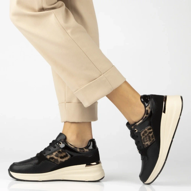 Leather sneakers Filippo DP7104/25 BK black