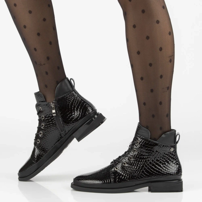 Leather ankle boots Filippo DBT7140/25 BK black