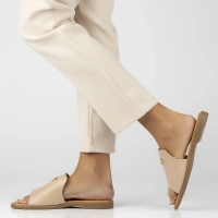 Klapki Filippo DK6975/25 BE beżowy