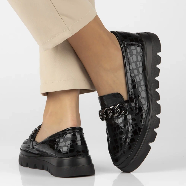 Skórzane półbuty na platformie Filippo DP6467/25 BK czarne