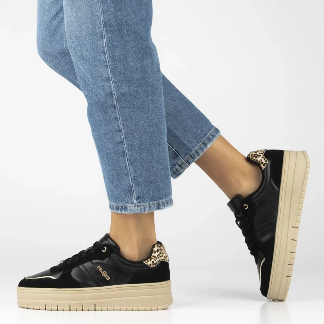 Skórzane sneakersy Filippo DP7102/25 BK czarne