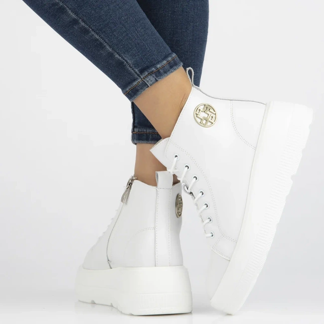 Leather ankle boots Filippo DBT6374/25 WH white