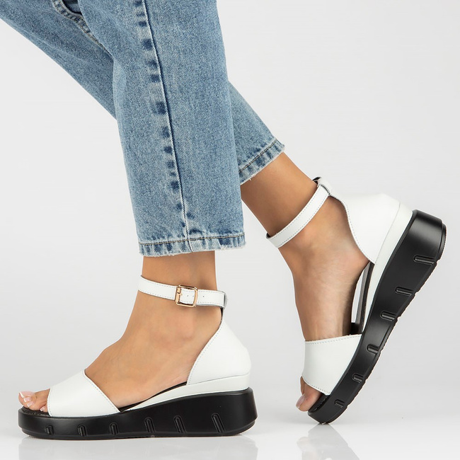 Leather sandals Filippo DS4455/23 WH white