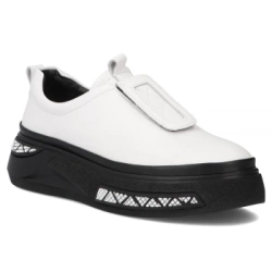 Leather shoes Filippo DP7286/25 WH white