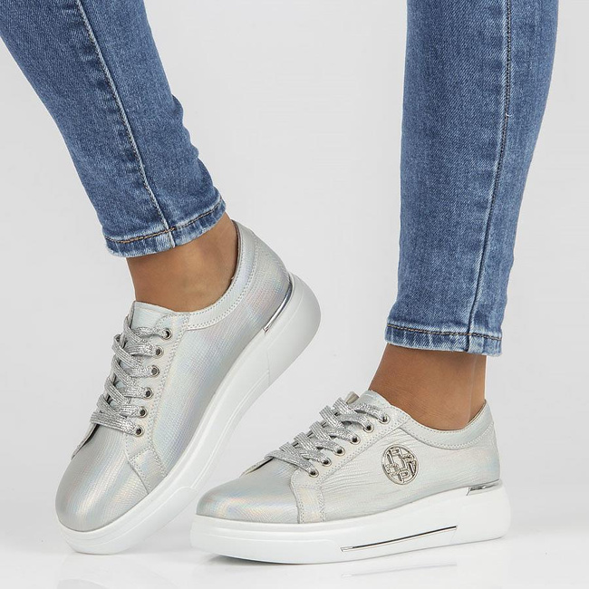 Leather shoes FILIPPO DP3506/22 SI silver