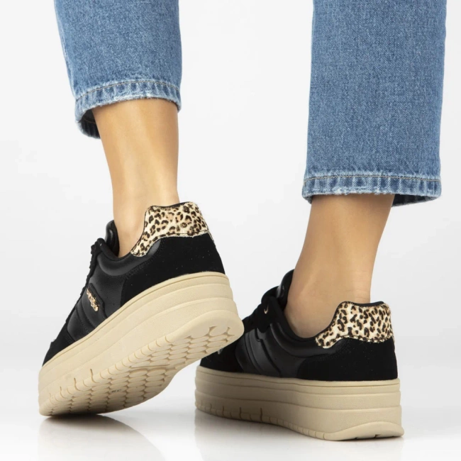 Skórzane sneakersy Filippo DP7102/25 BK czarne