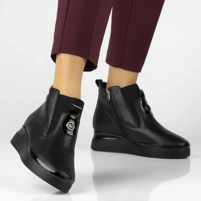 Leather ankle boots Filippo DBT7392/25 BK black