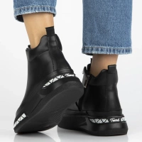 Skórzane botki na platformie Filippo DBT7277/25 BK czarne