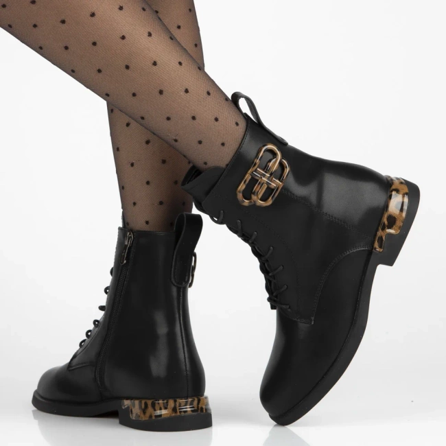 Leather ankle boots Filippo DBT7206/25 BK black