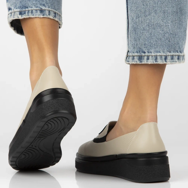 Skórzane półbuty na platformie Filippo DP6801/25 BE beżowe