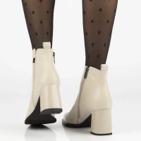 Leather ankle boots Filippo DBT7462/25 BE beige