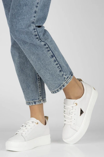 Skórzane półbuty na platformie Filippo DP3533/25 WH białe