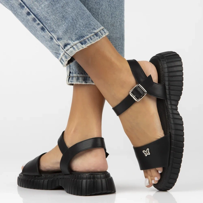 Leather sandals Filippo DS6811/25 BK black