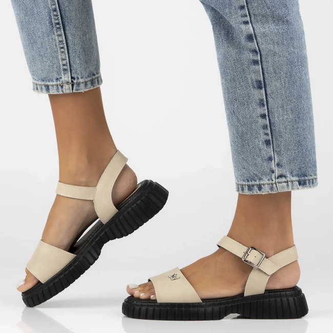 Skórzane sandały Filippo DS6811/25 BE beżowe