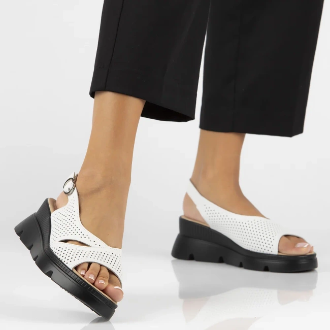 Leather sandals Filippo  DS6051/24 WH white