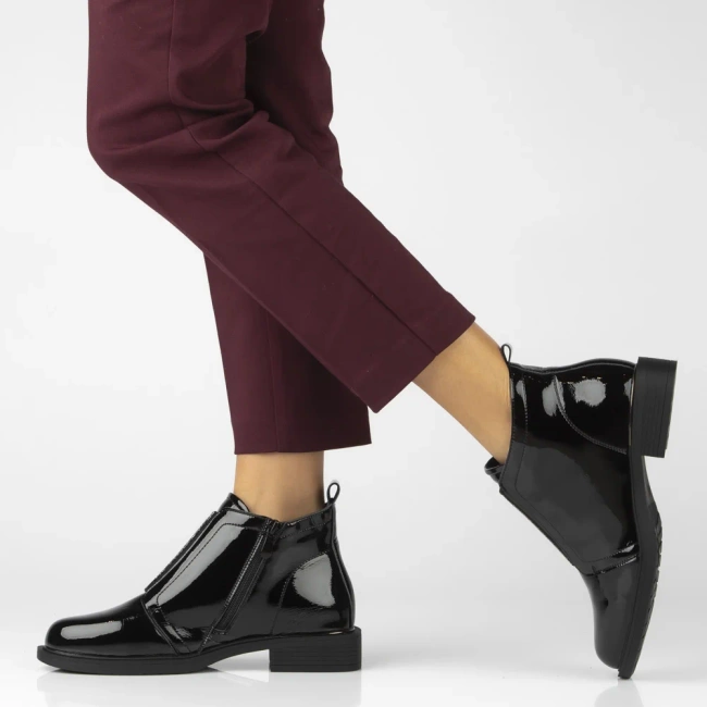 Leather ankle boots Filippo DBT7435/25 BK black