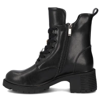 Leather ankle boots Filippo DBT7132/25 BK black