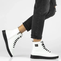 Leather ankle boots Filippo DBT7273/25 WH white