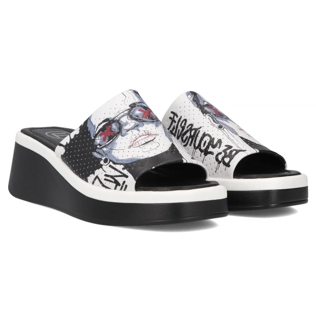 Skórzane klapki Filippo DK6820/25 WH białe