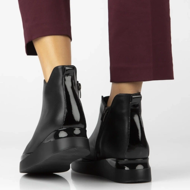 Leather ankle boots Filippo DBT7394/25 BK black