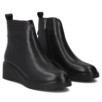 Leather ankle boots Filippo DBT7446/25 BK black