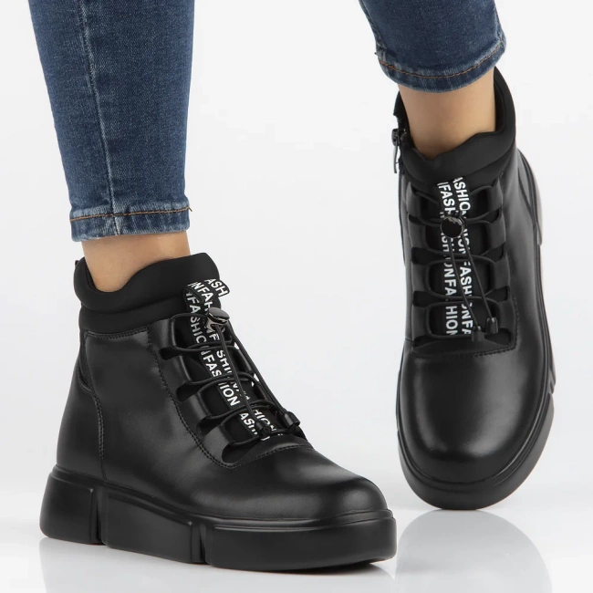 Leather ankle boots Filippo DBT6532/25 BK black